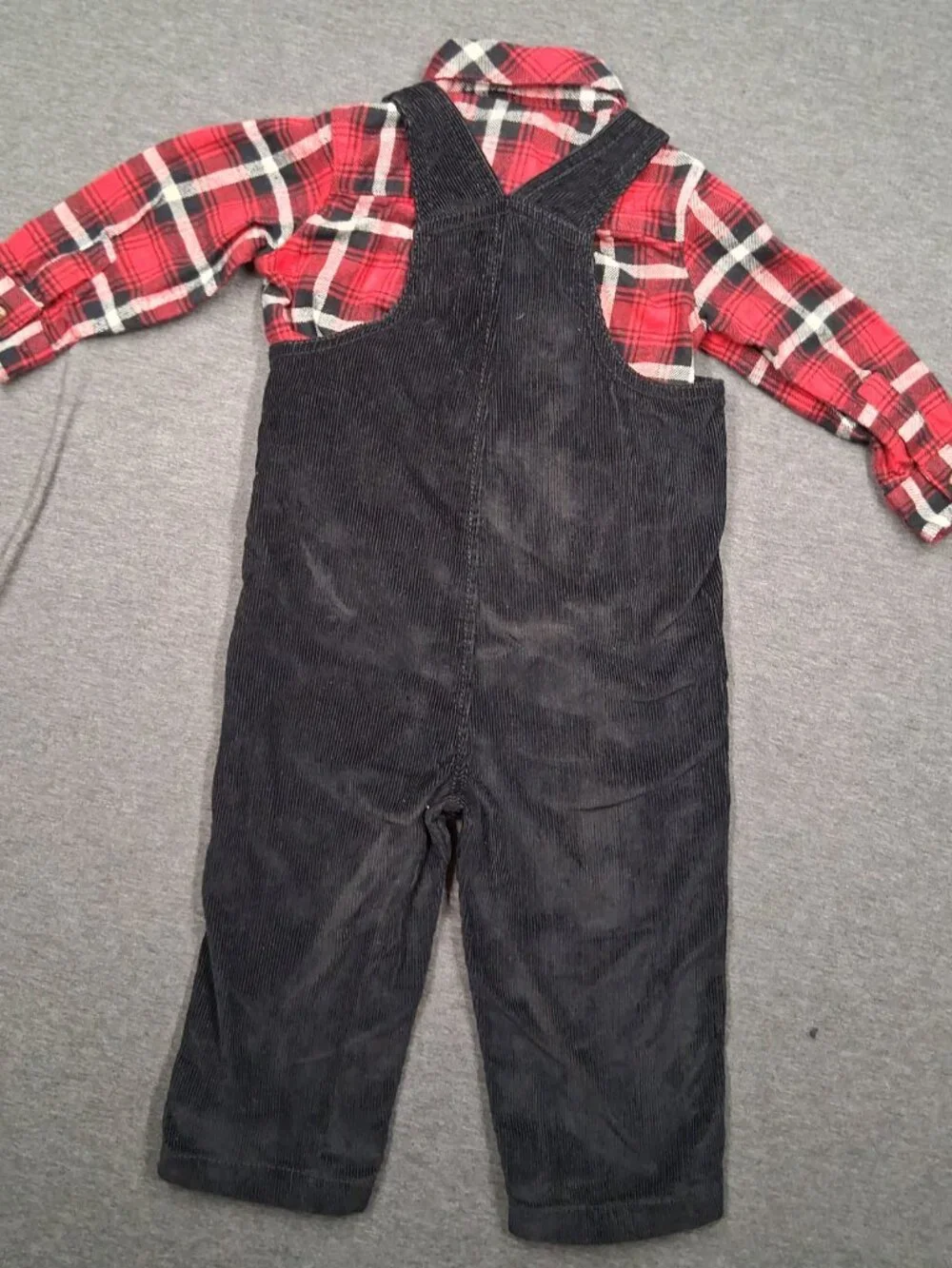Infant boys overalls set, Carter's, size 18 months, black and red like new